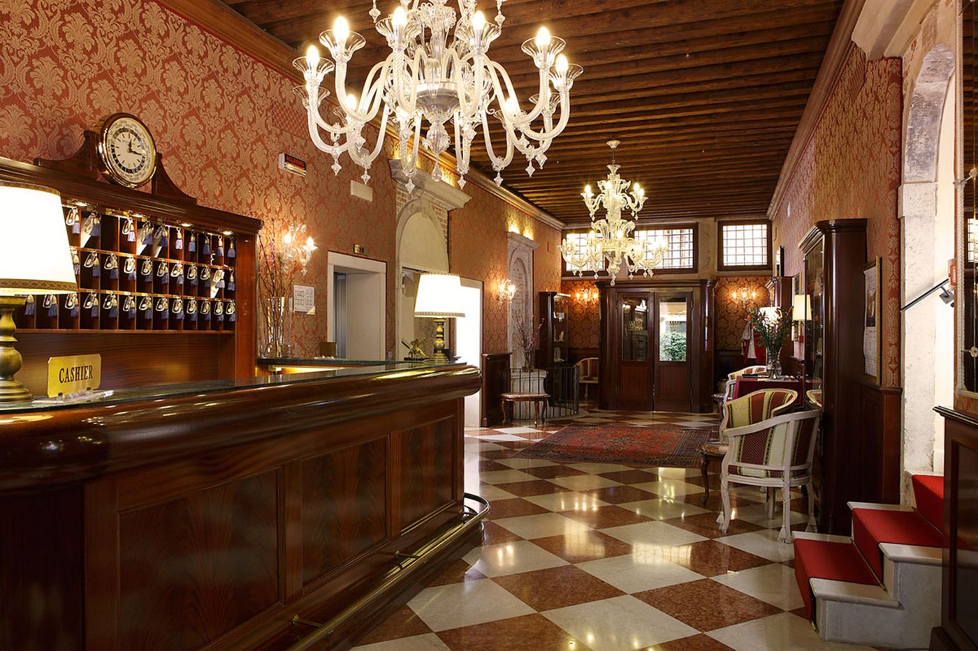 Duodo-Palace-Lobby-12