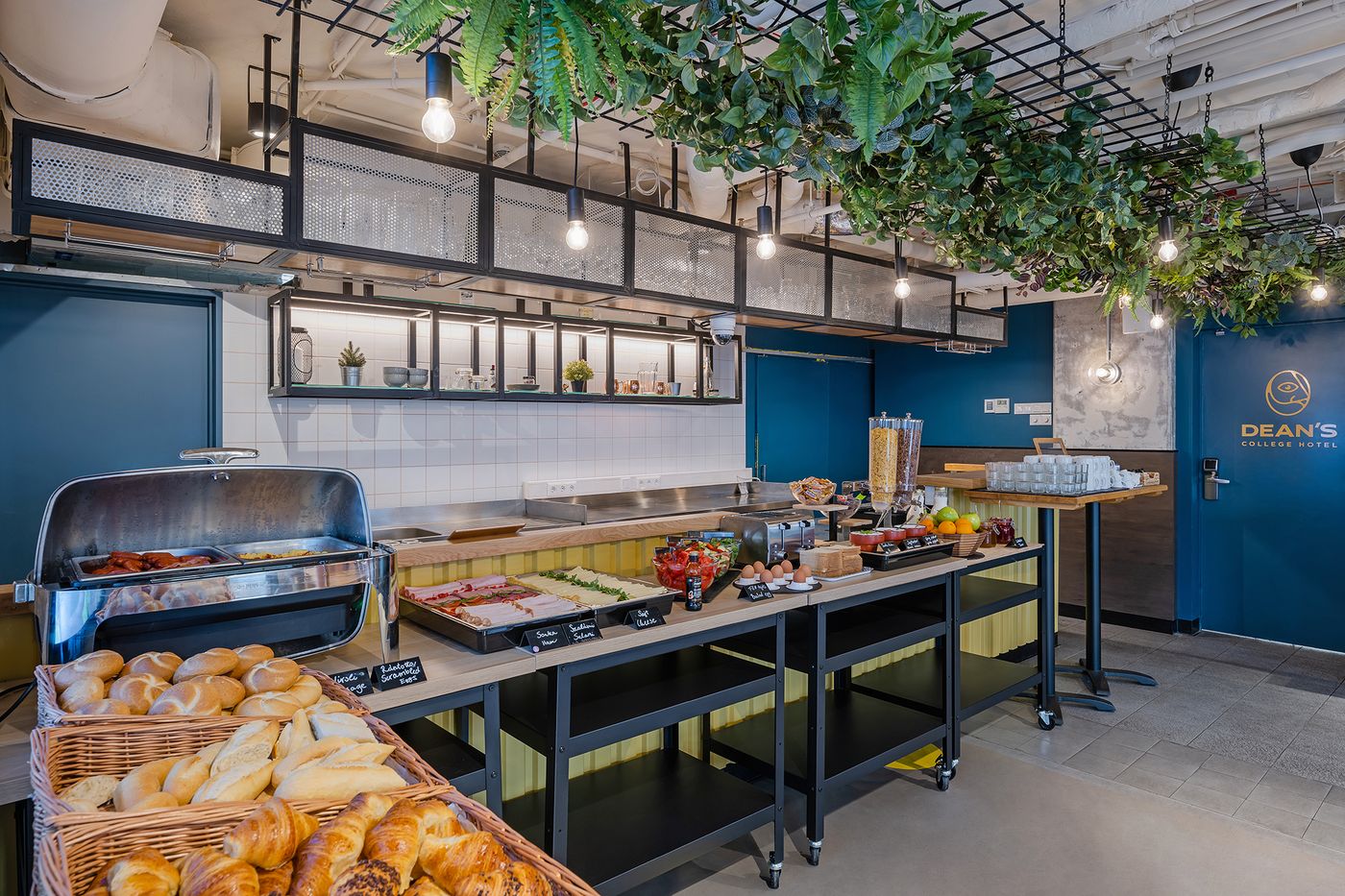 Dean-s-Home-Budapest-Restaurant-44