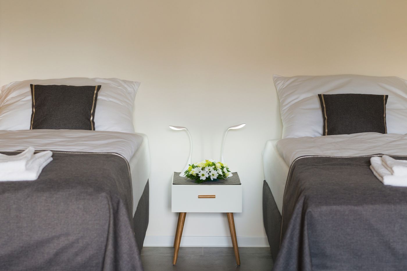 Residence-Trafick-Room-25