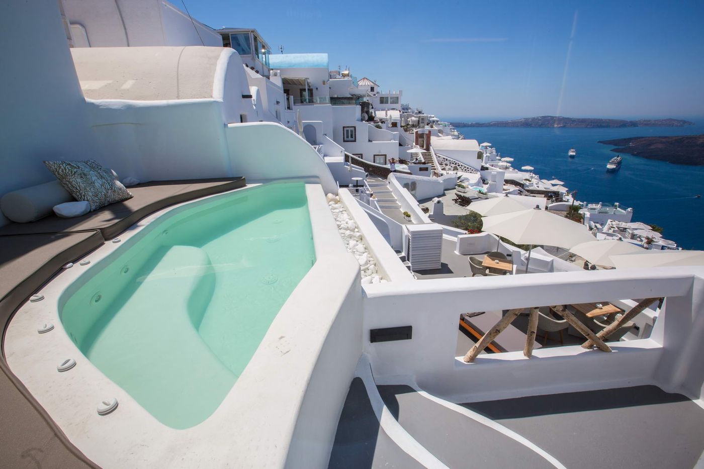 Chic Hotel Santorini - Adult Only (13+)
