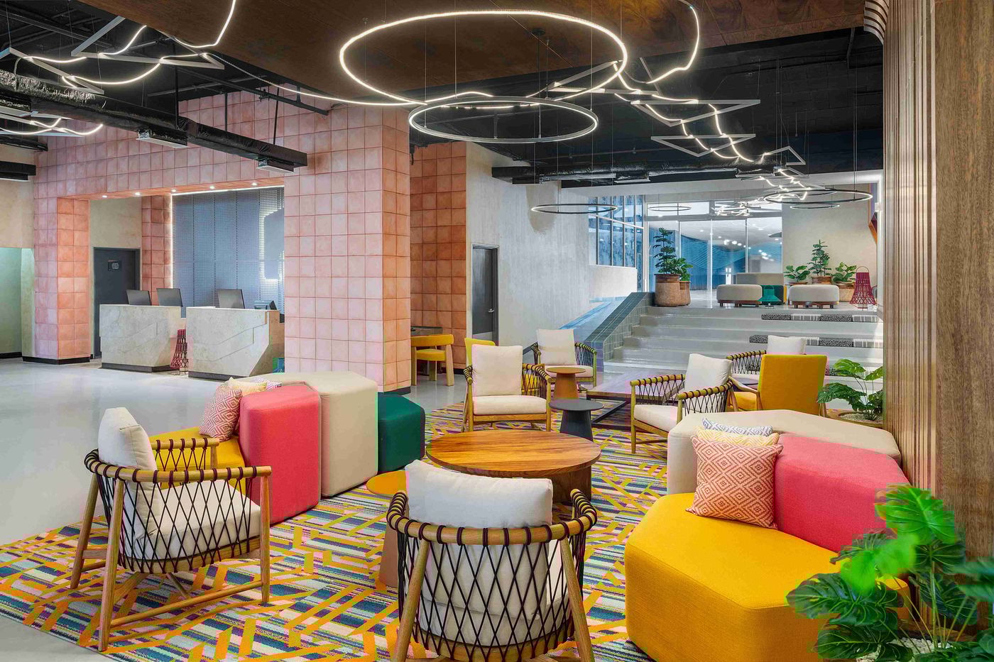 Aloft-Cancun-Lobby-38