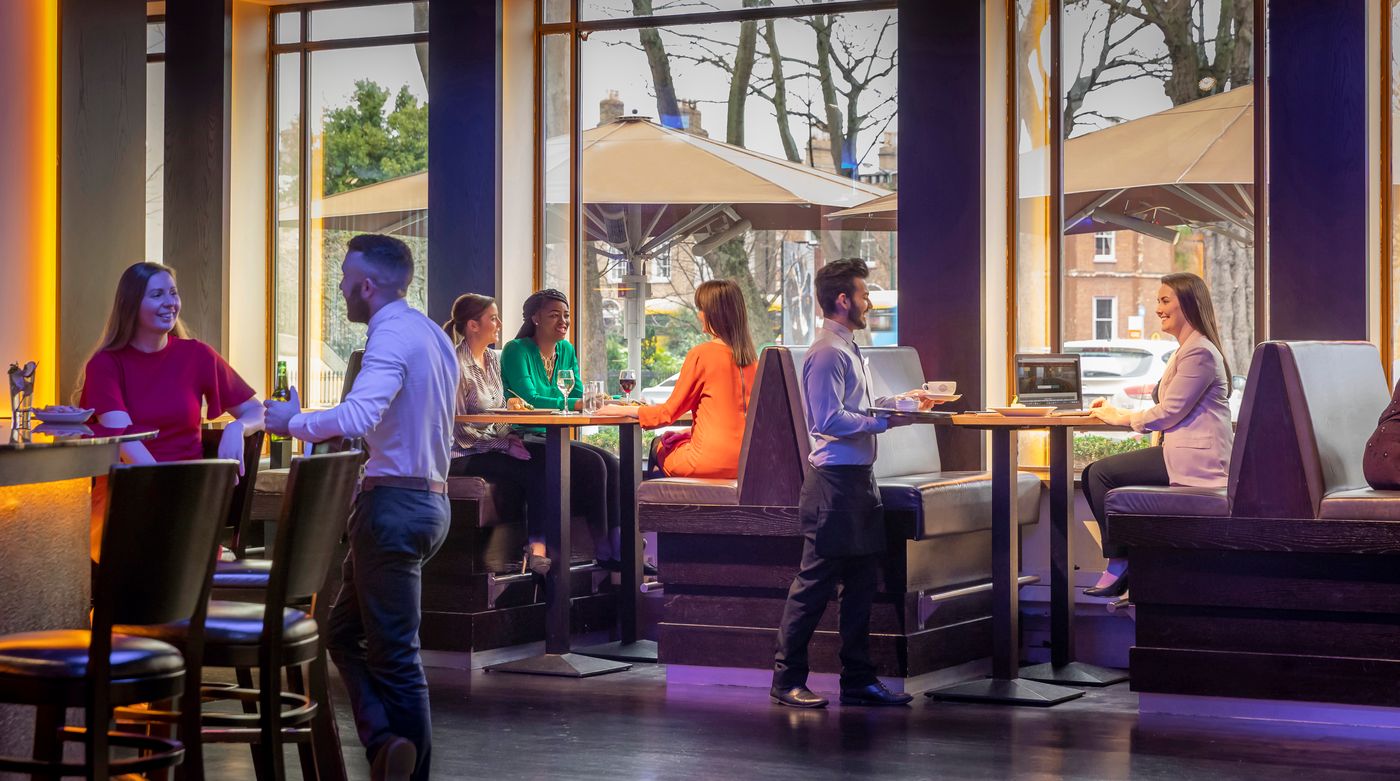 Clayton-Hotel-Burlington-Road-Bar-16