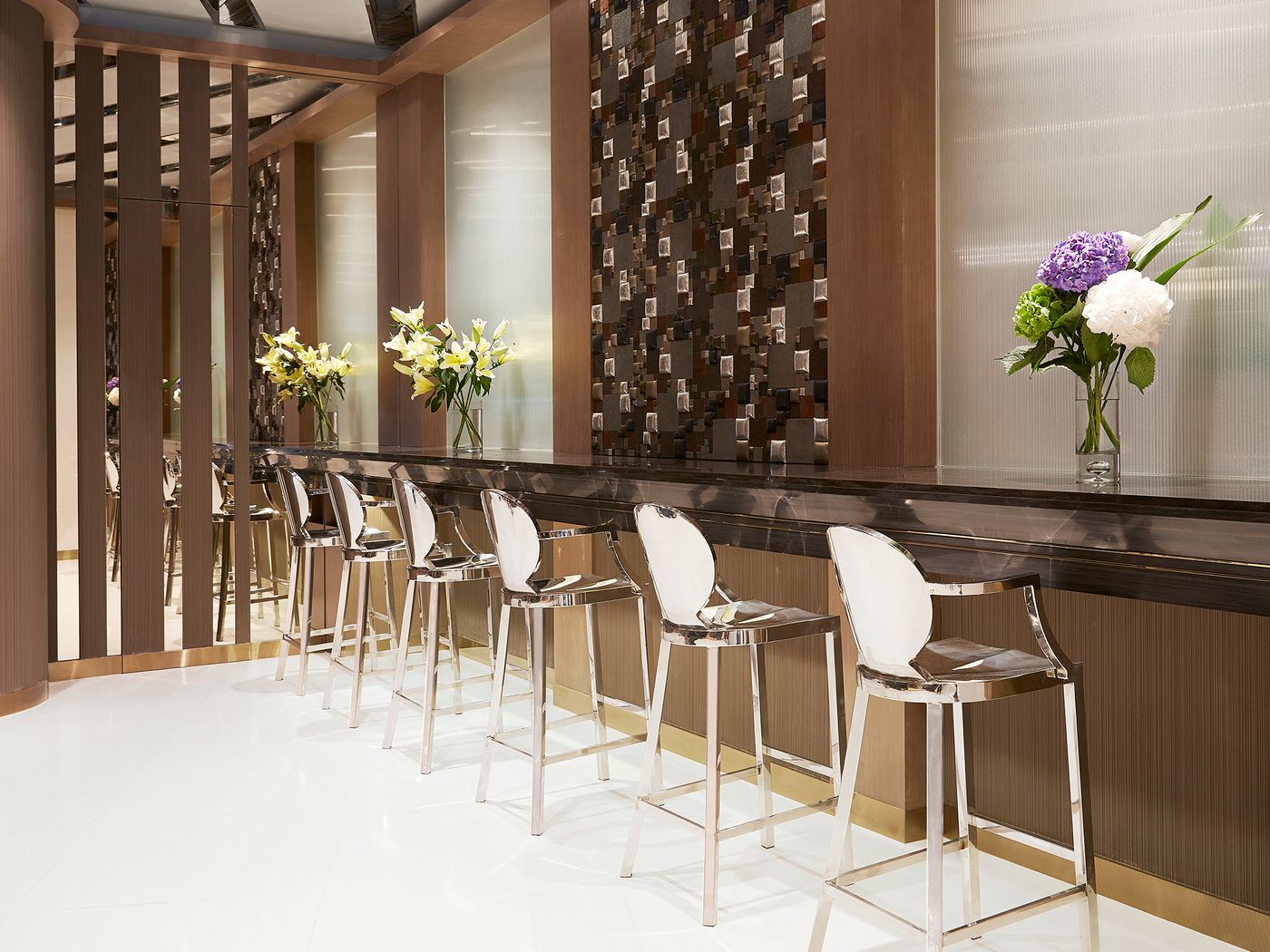 Le-Petit-Rosedale-Hotel-Hong-Kong-Lobby-3