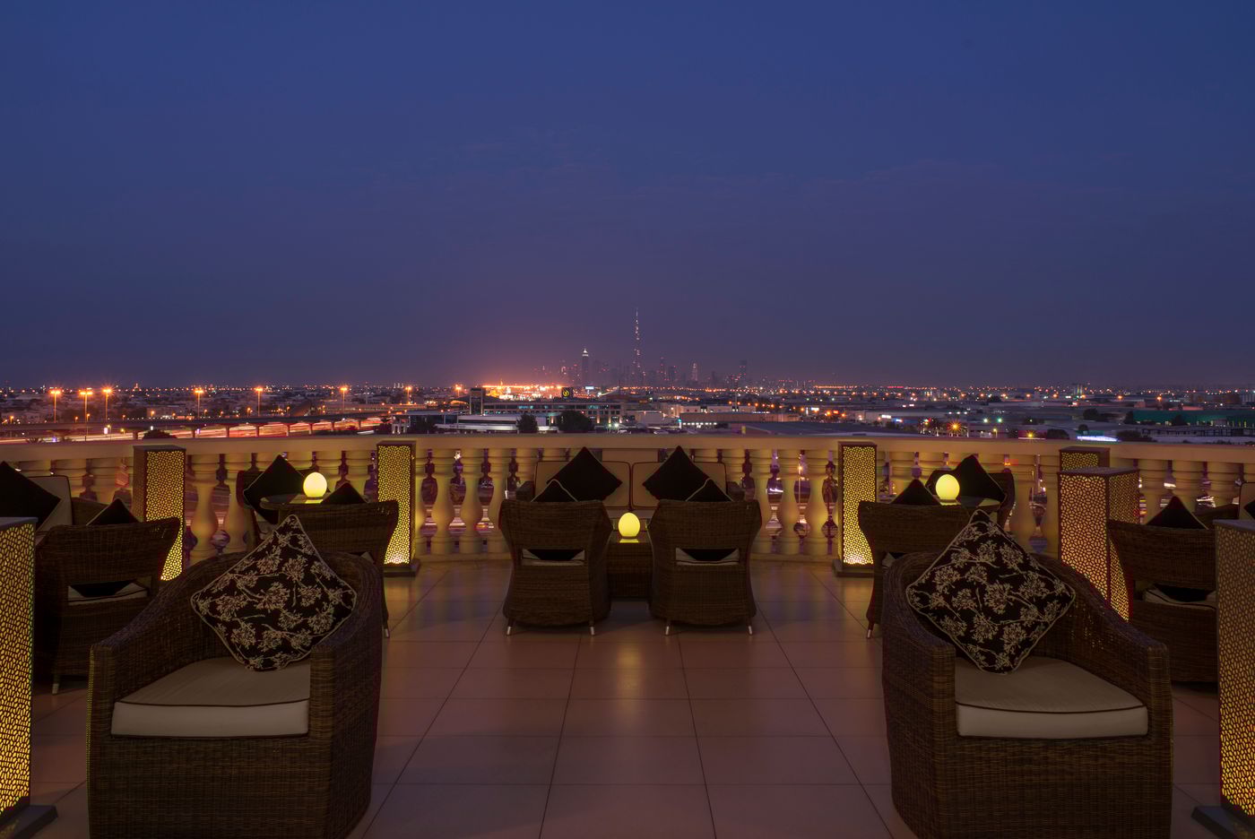 Sheraton-Dubai-Mall-of-the-Emirates-Hotel-Terrace-16