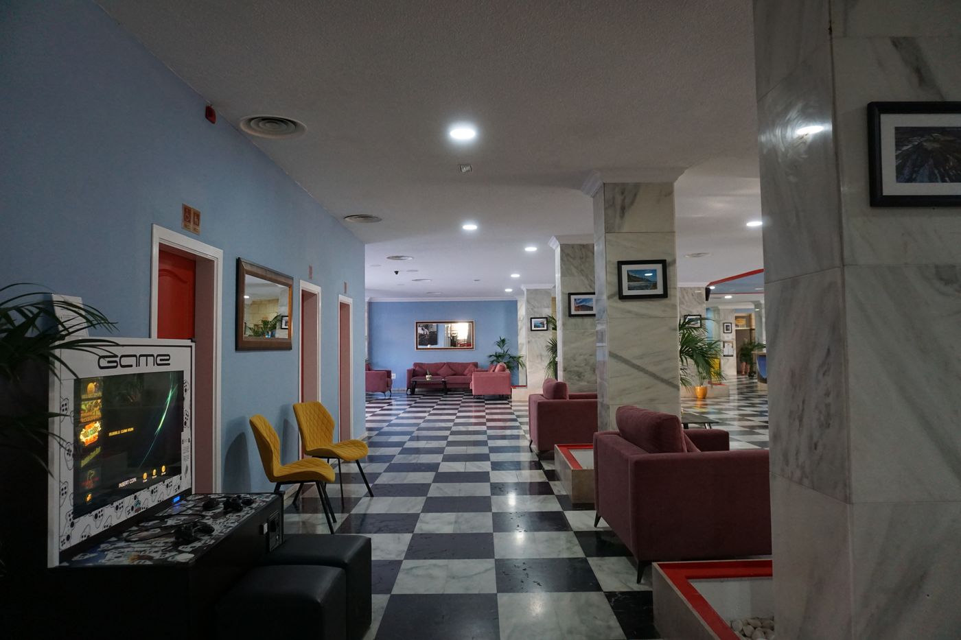 Las Piramides Resort