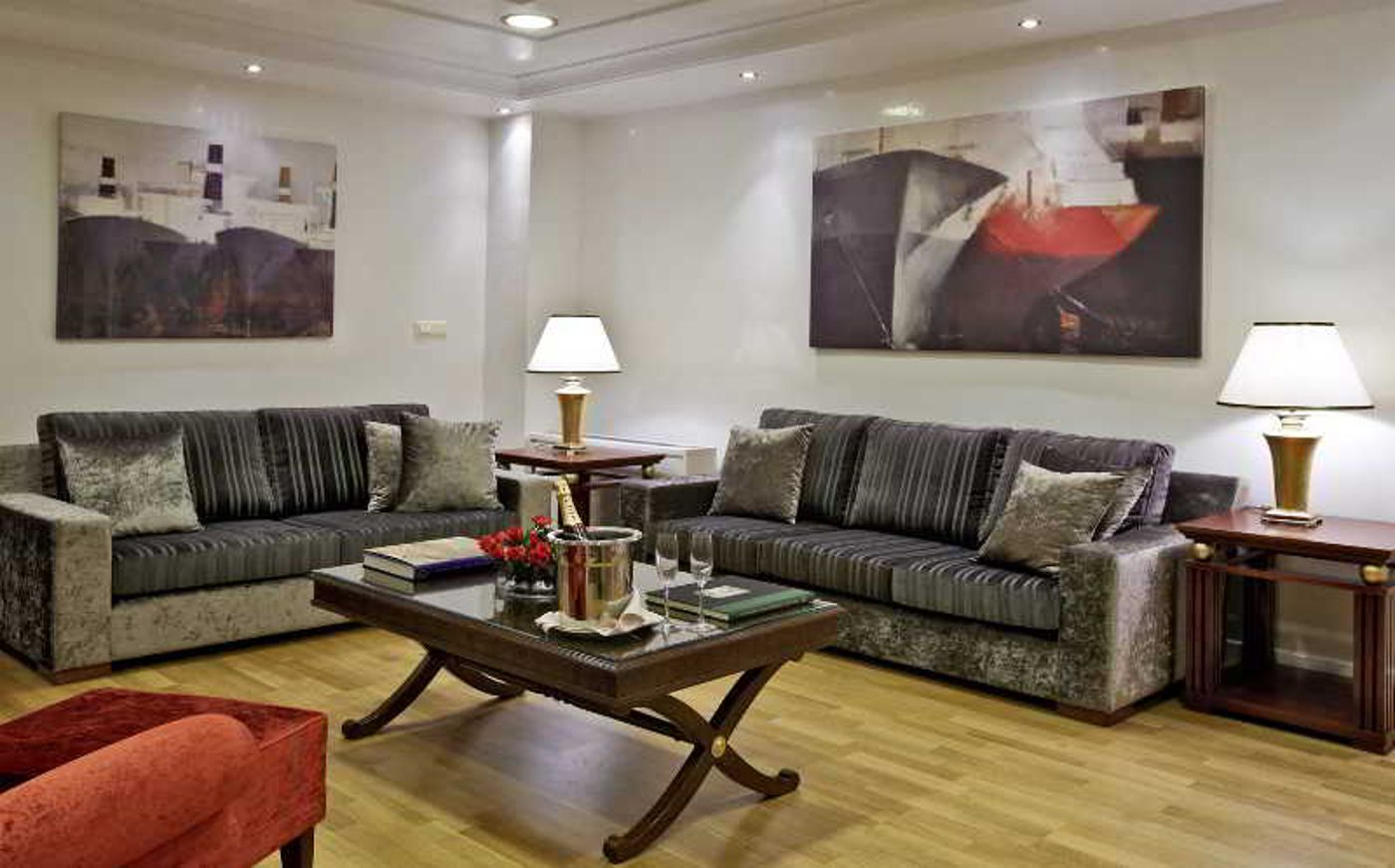 Piraeus-Theoxenia-Room-12