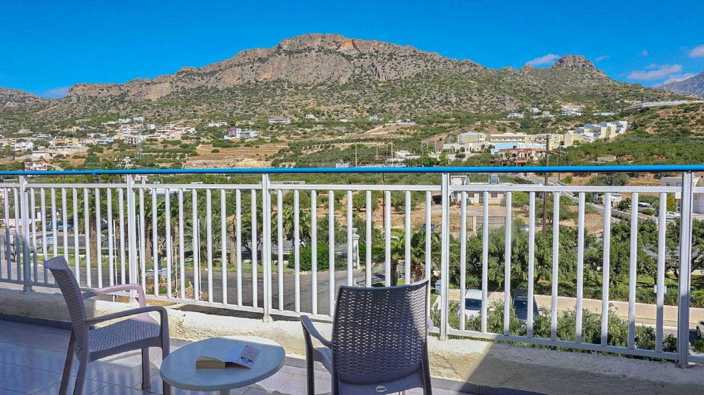 Sunshine-Crete-Beach-Room-60