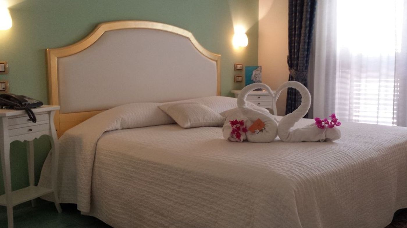 Santa-Lucia-Hotel-Room-21