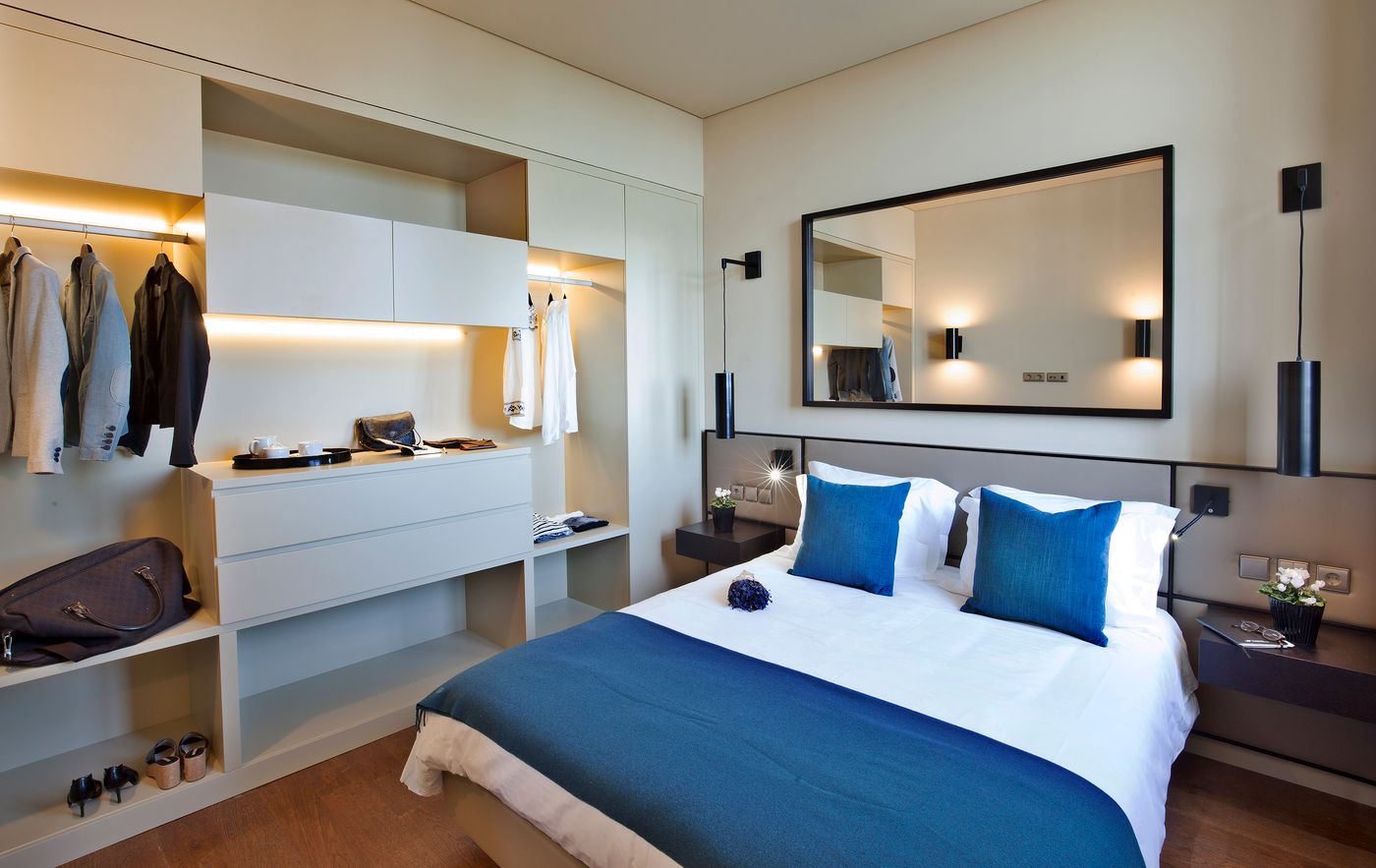 Lisbon-Five-Stars-Apartments-8-Building-Room-18