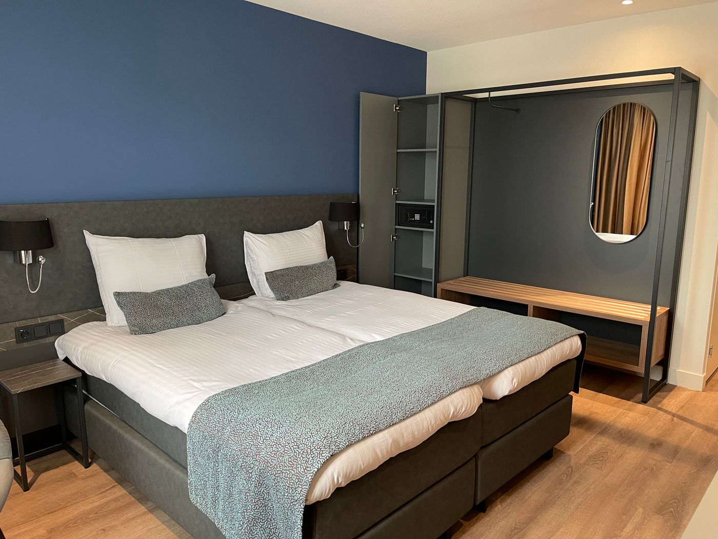 Ozo-Hotel-Antares-Room-4