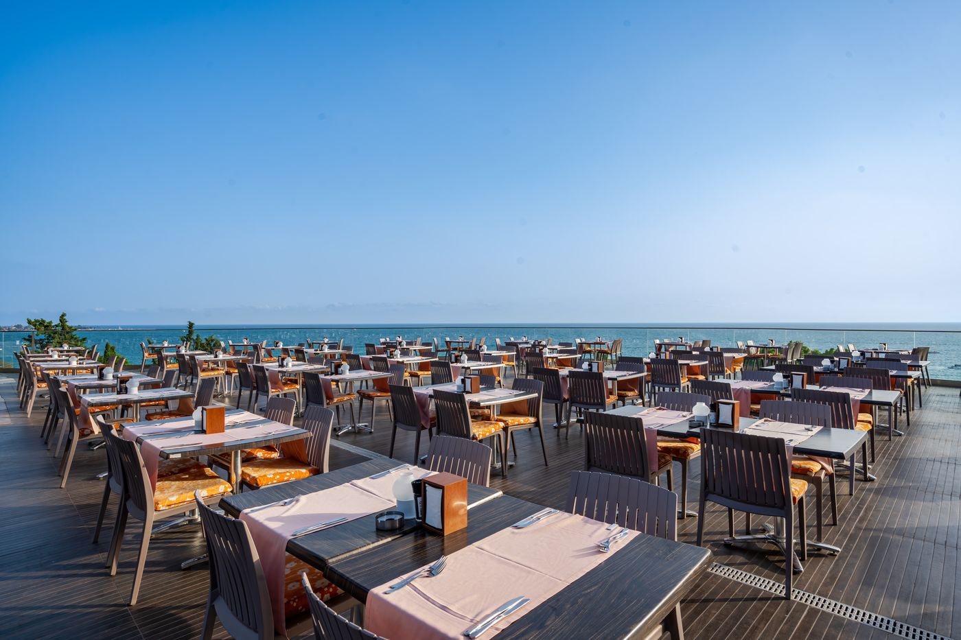 Sunrise Queen Luxury Resort & Spa