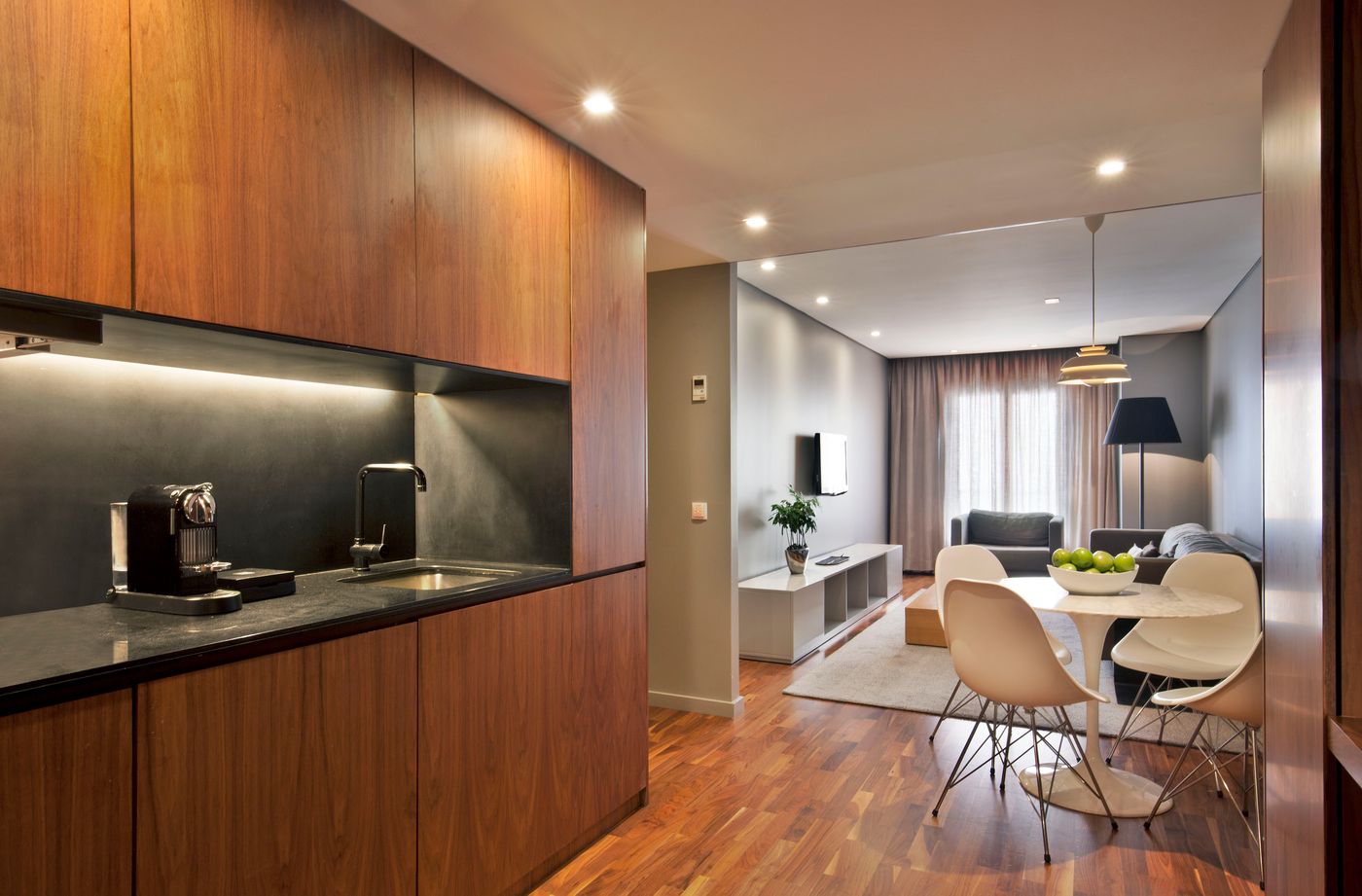 Altis-Prime-Hotel-Room-1