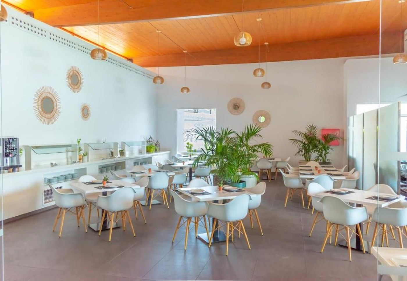 Hyde-Park-Lane-Bungalows-Bar-48