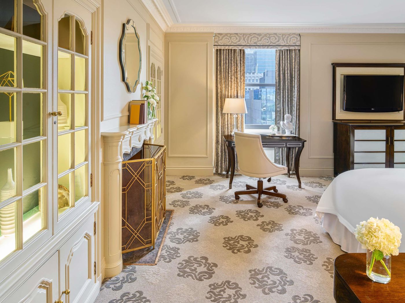 Fairmont-Vancouver-Room-30