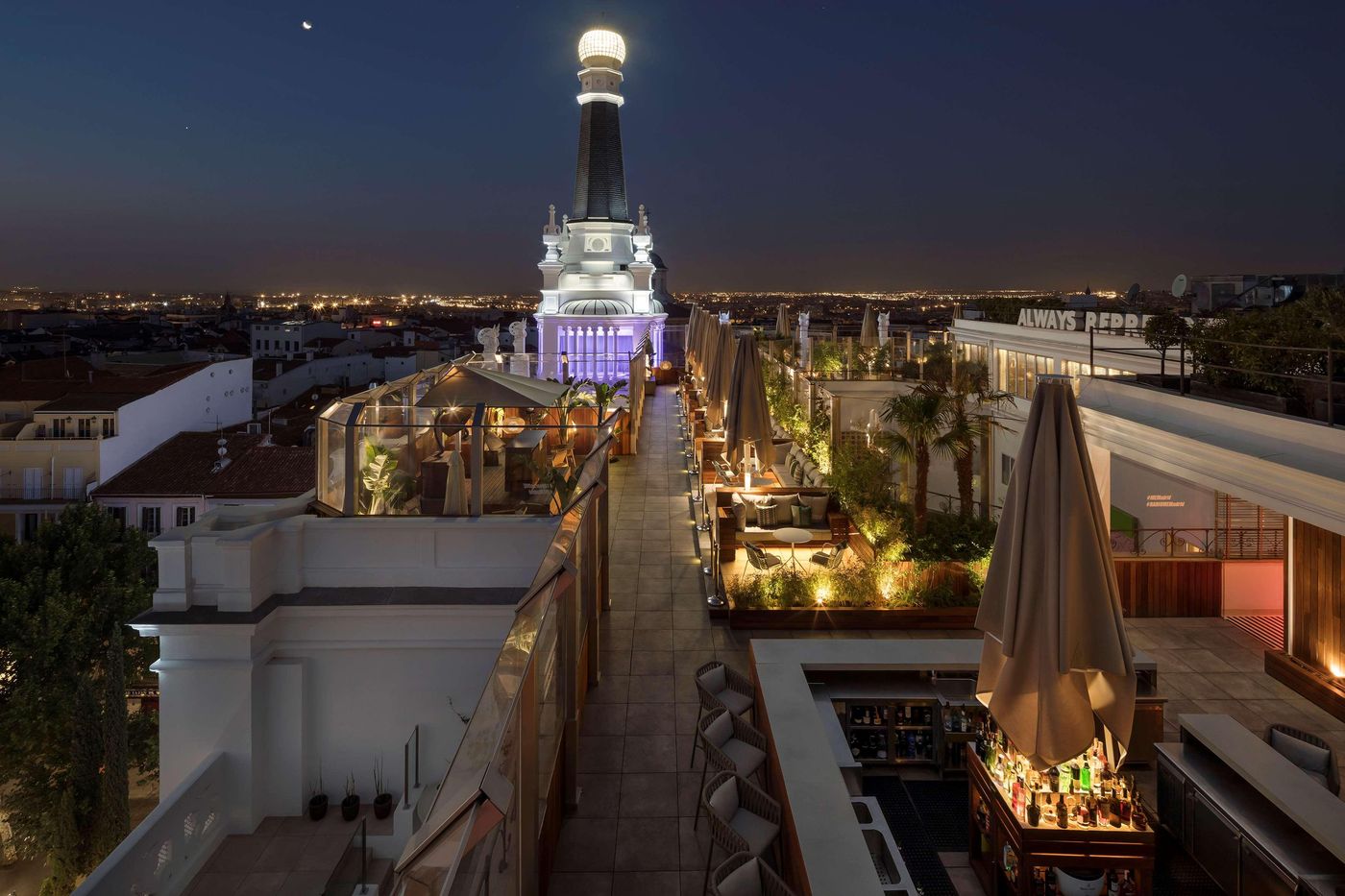 ME-Madrid-Reina-Victoria-Bar-69