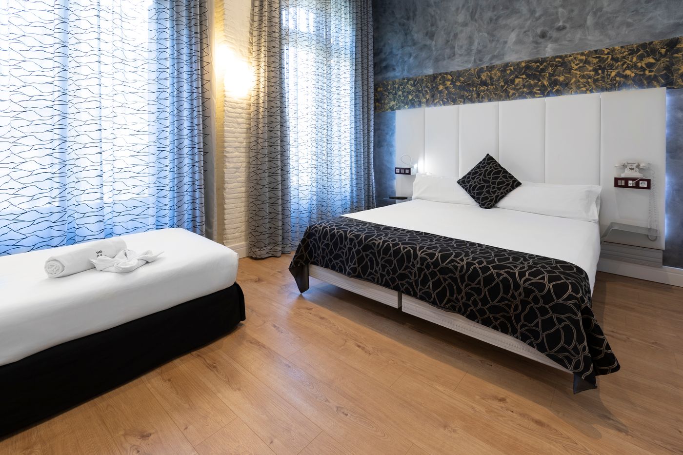 Petit-Palace-Savoy-Alfonso-XII-Room-23