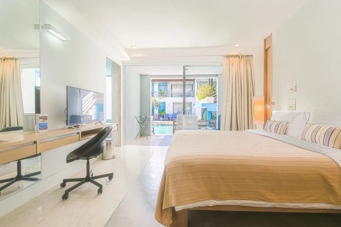 Ramada-by-Wyndham-Phuket-Southsea-Room-26