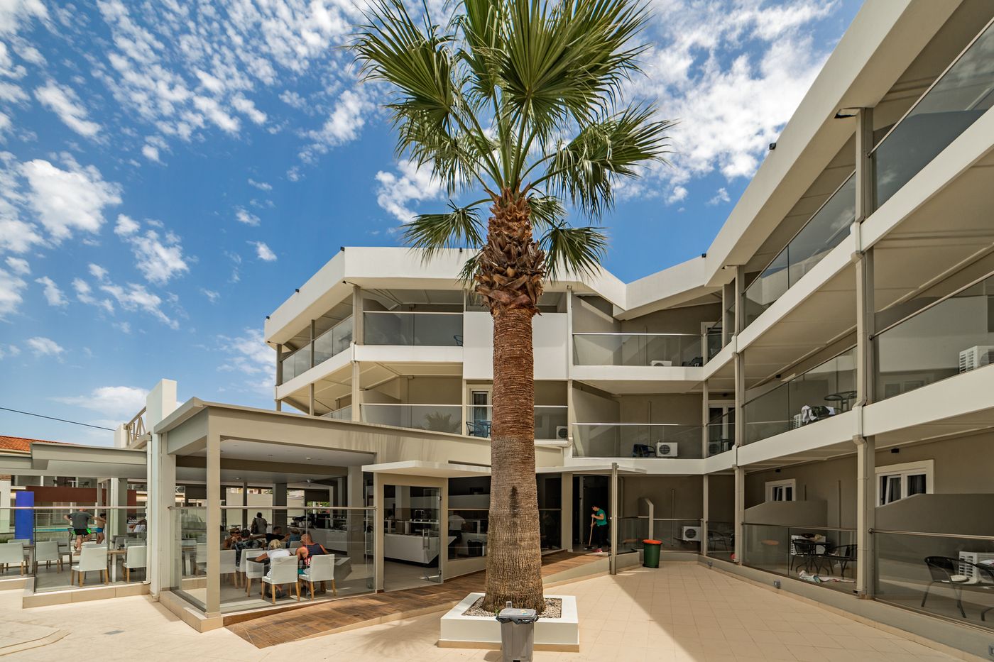 White Olive Premium Cameo Hotel