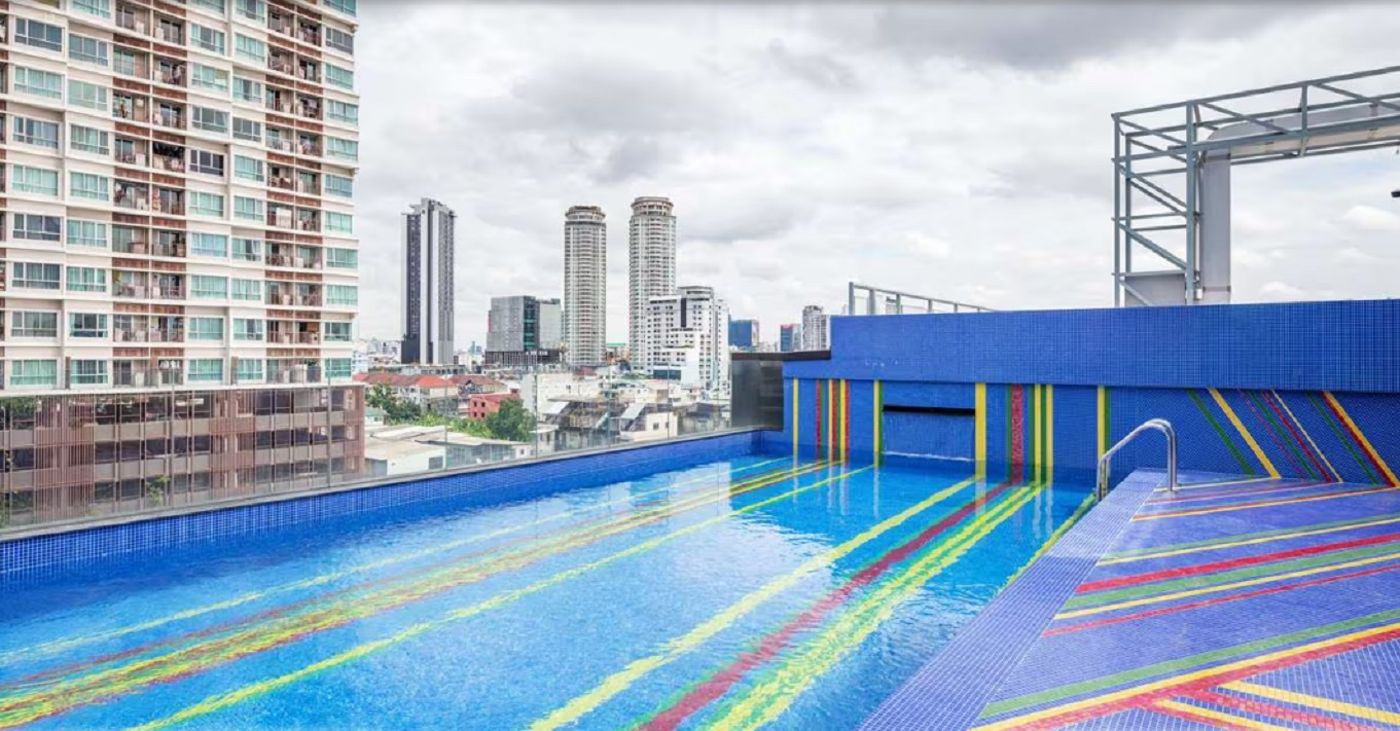 Best-Western-Click-Sathorn-11-Bangkok-Pool-35