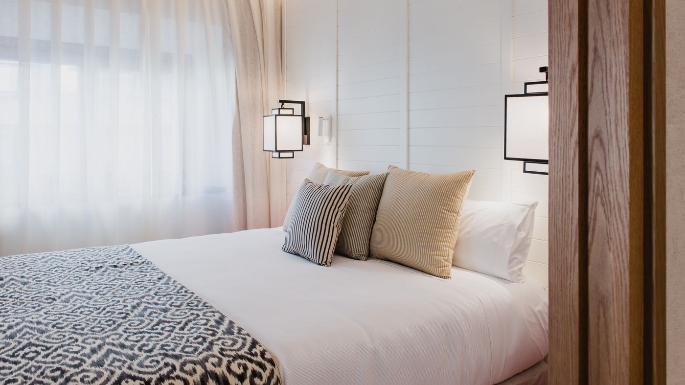 Molina-Lario-Room-37