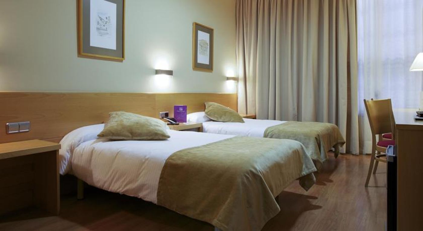 Victoria-4-Puerta-del-Sol-Room-26