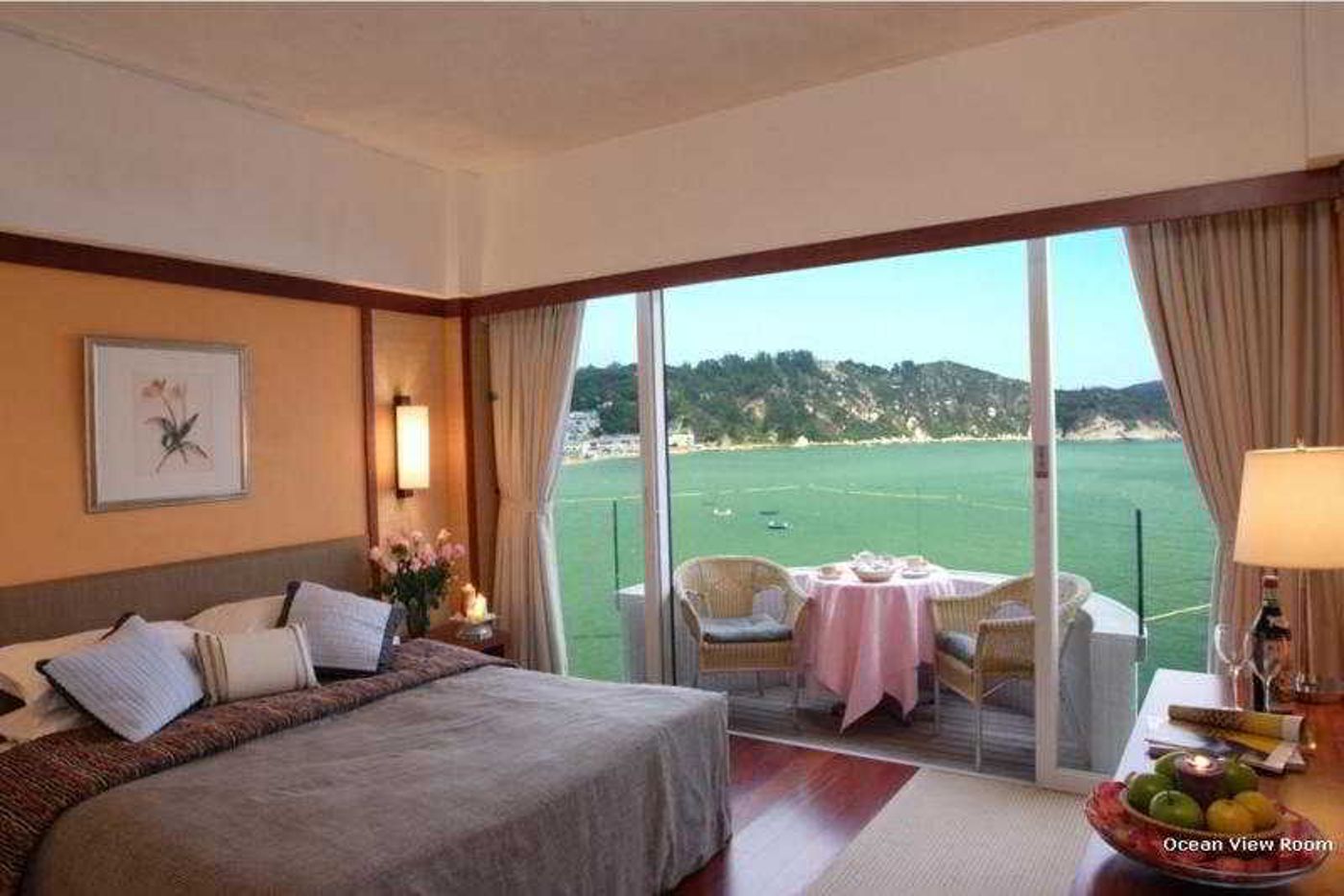 The Warwick-Hong Kong – China-CHEUNG CHAU-Room-5