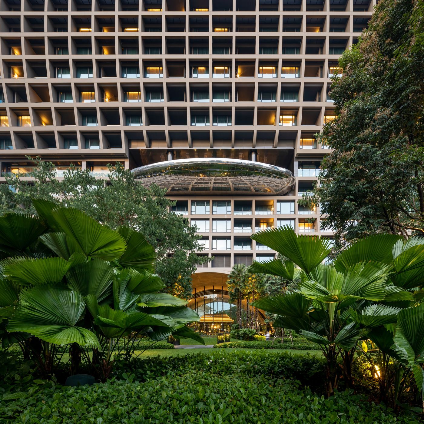 Sindhorn-Kempinski-Bangkok-General-view-4