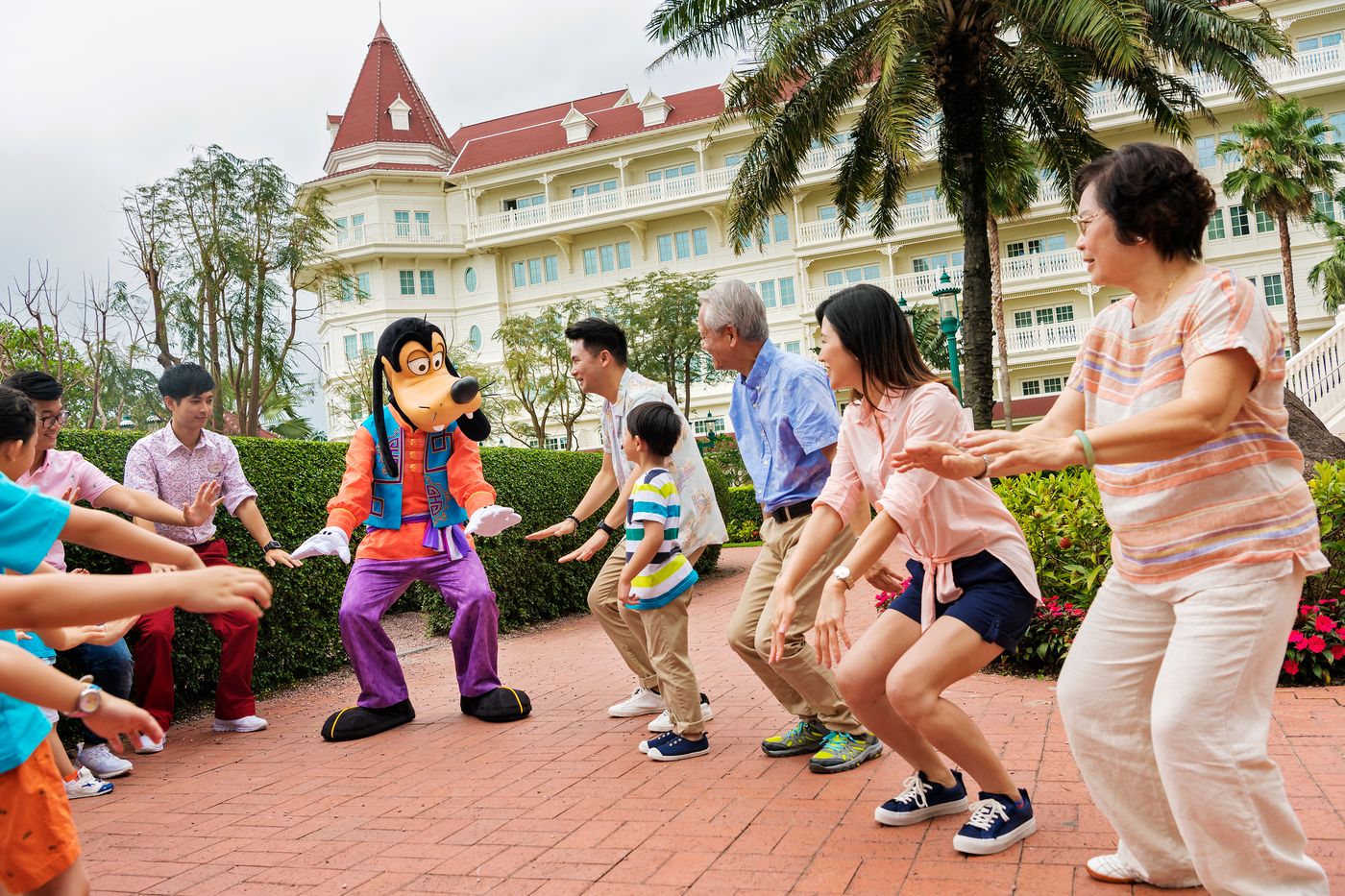Hong-Kong-Disneyland-Hotel-Sports-and-Entertainment-39