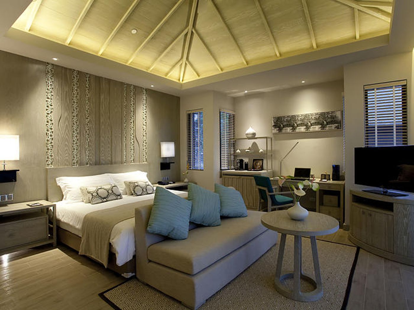 Pullman Phuket Arcadia Naithon Beach