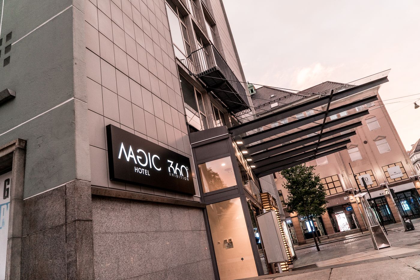 Magic Hotel Xhibition-Norway-BERGEN-Lobby-1