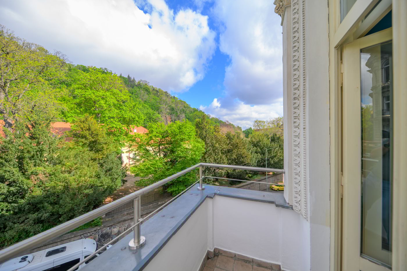 Hotel-Kinsky-Fountain-Room-8