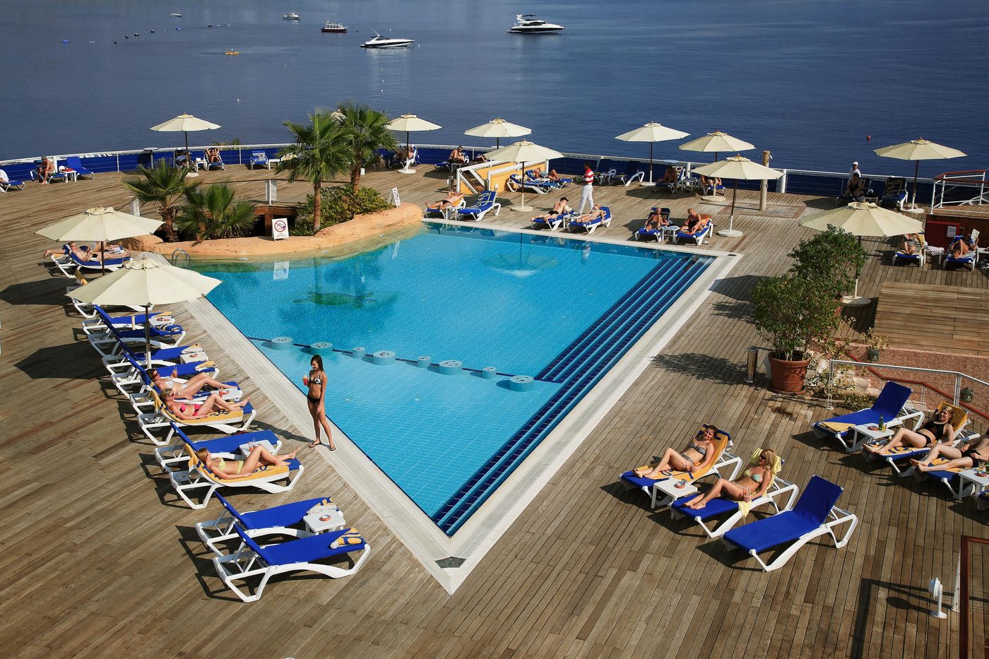 Lido-Sharm-Hotel-Pool-7