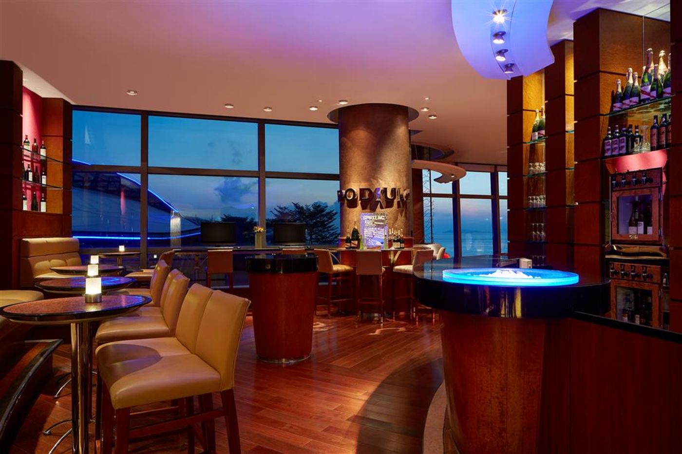 Le-Meridien-Hong-Kong--Cyberport-General-view-16