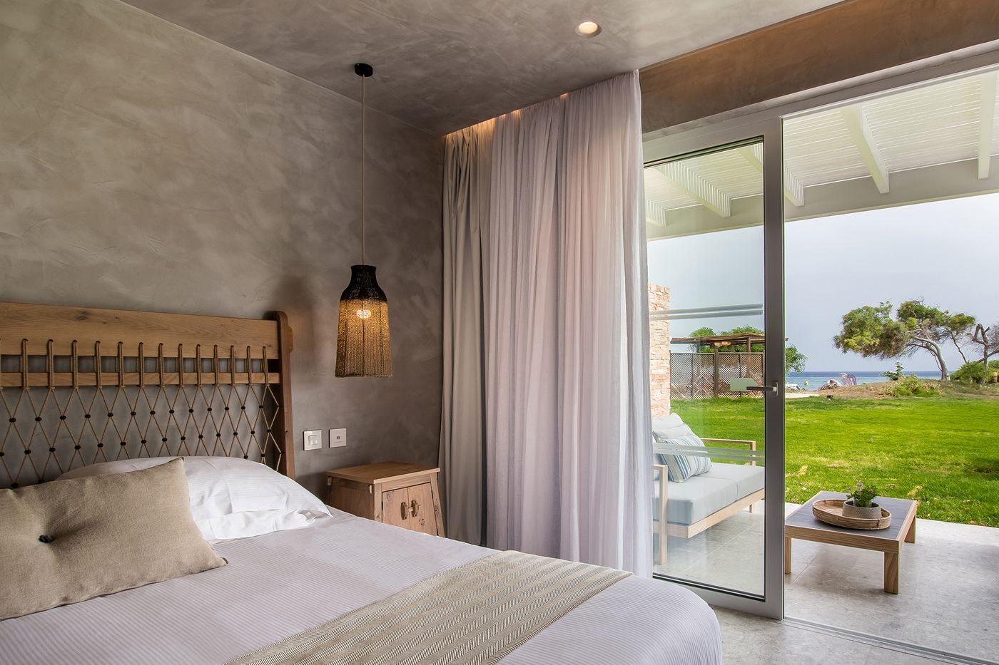 Grecian-Bay-Hotel-Room-92