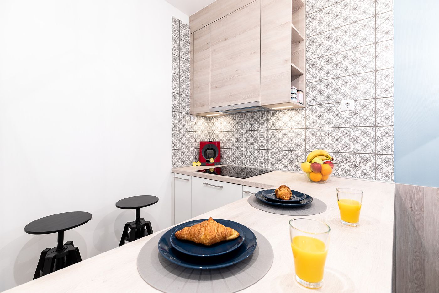 Vagabond-Broadway-Room-33