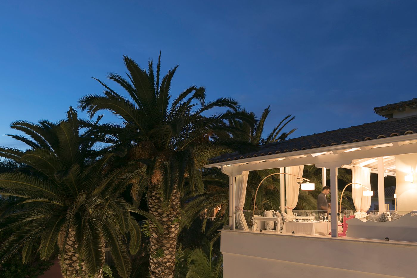 Mandraki-Village--Restaurant-11