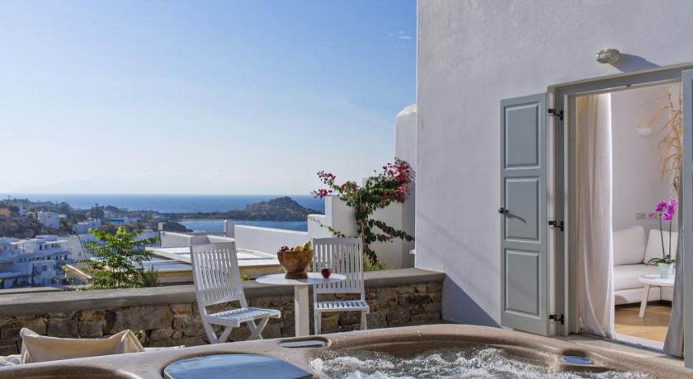 Myconian Ambassador Hotel