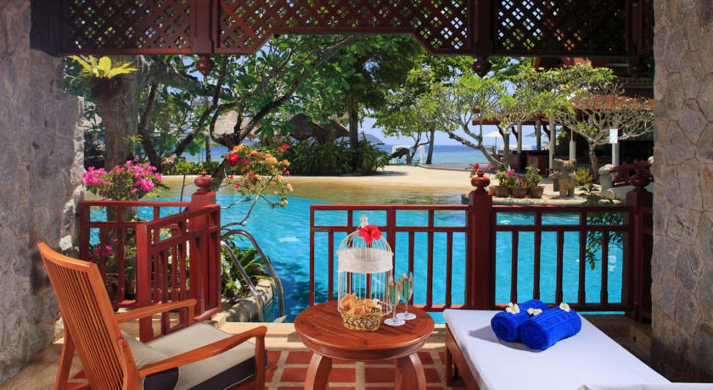 Thavorn Beach Village & Spa