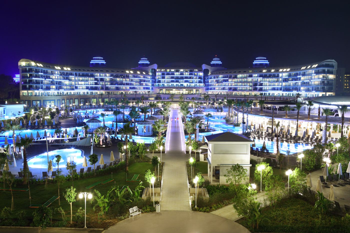 Sueno-Hotels-Deluxe-Belek-General-view-17