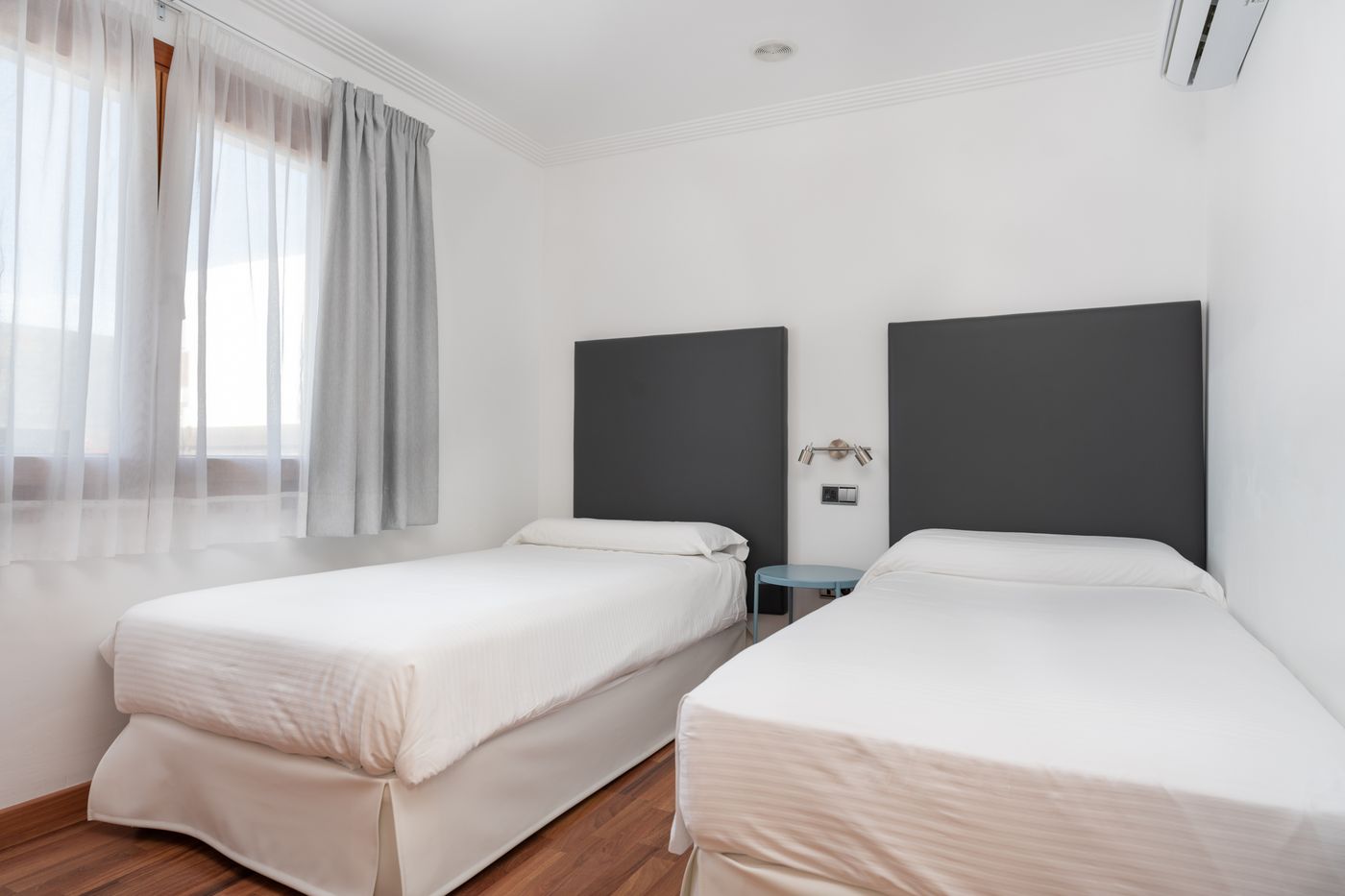 Villas Camelot Holiday Homes by Livvo