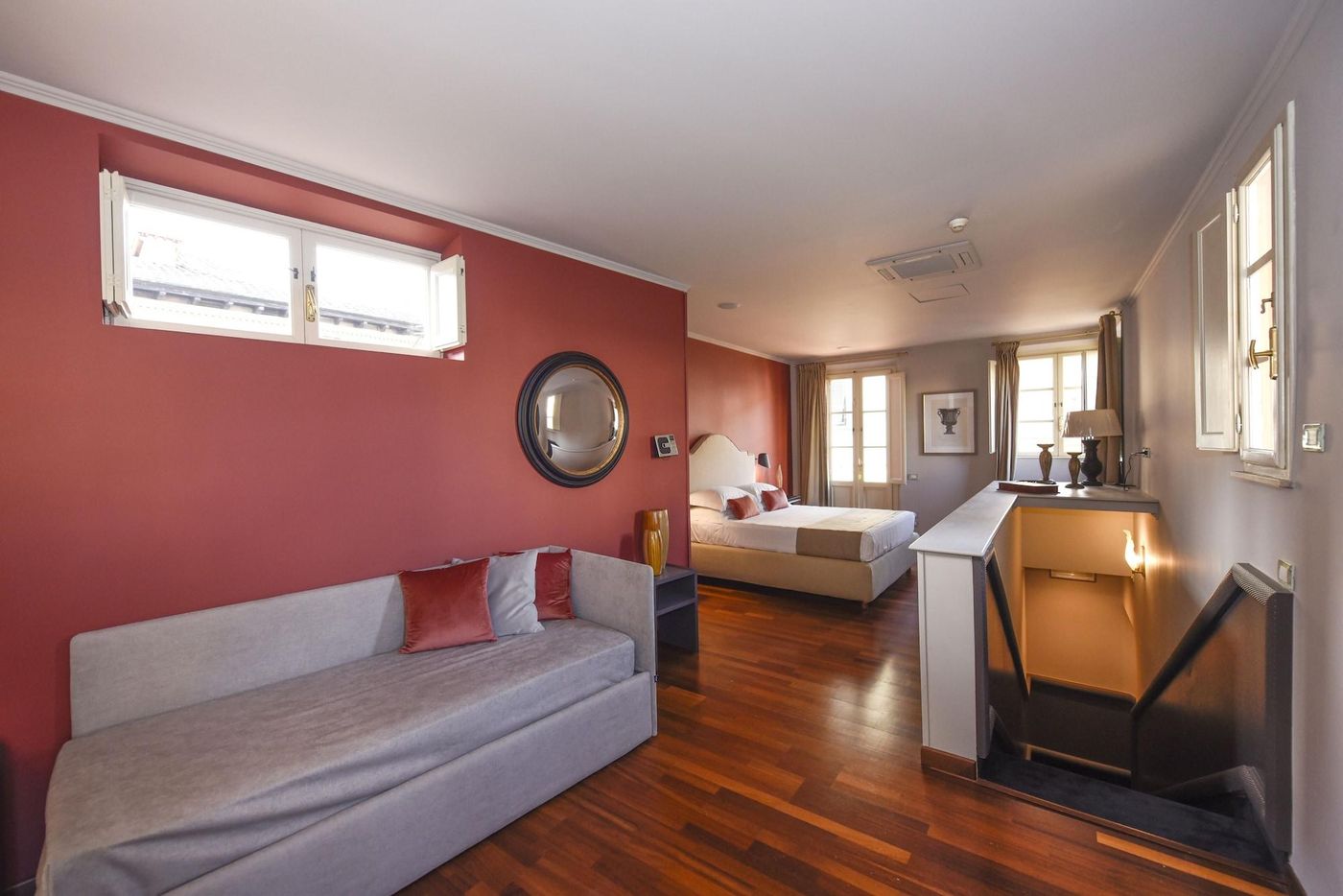 The-Tuscanian-Hotel-Room-4