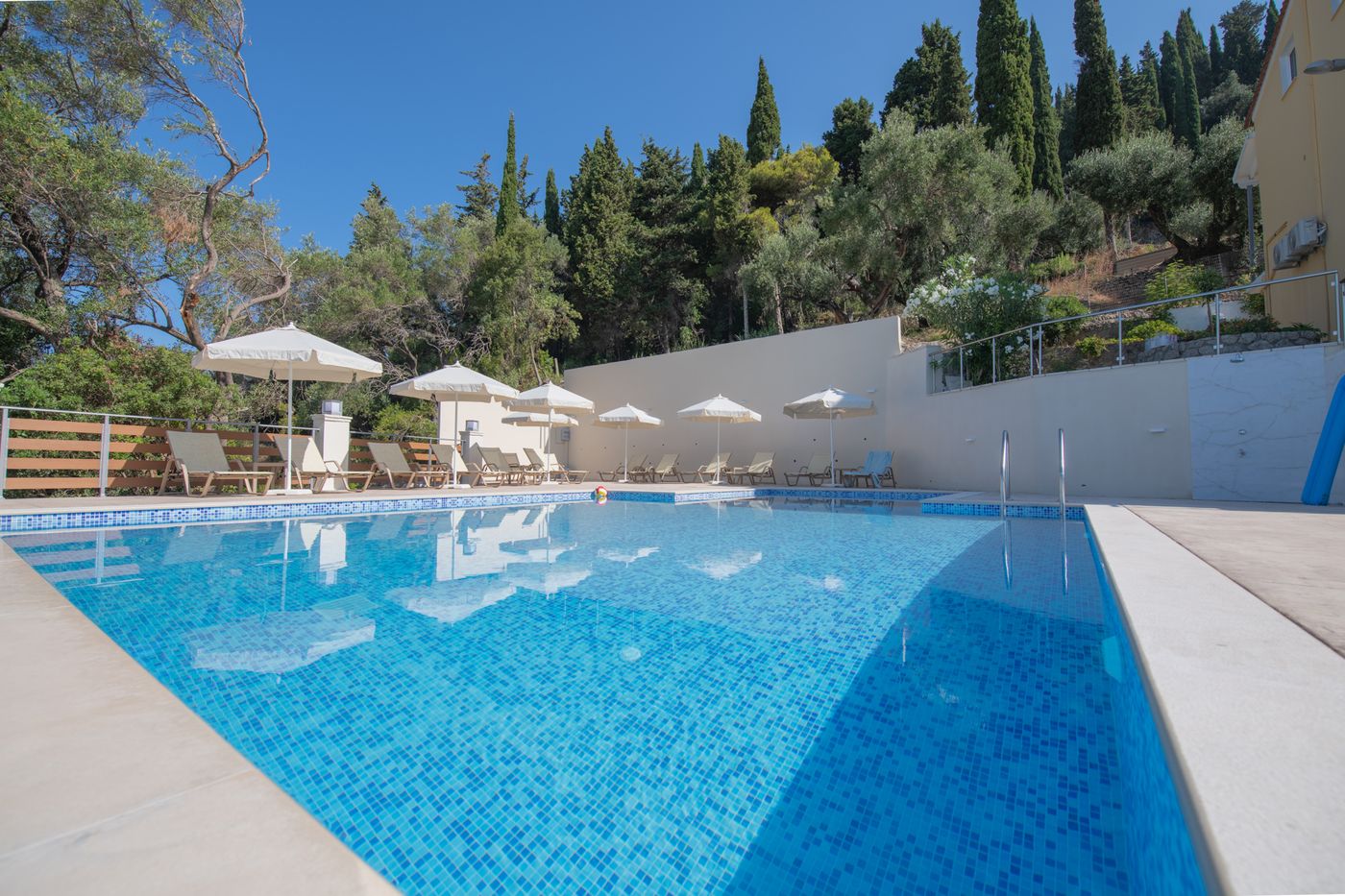 Mazis-Apartments-Pool-3