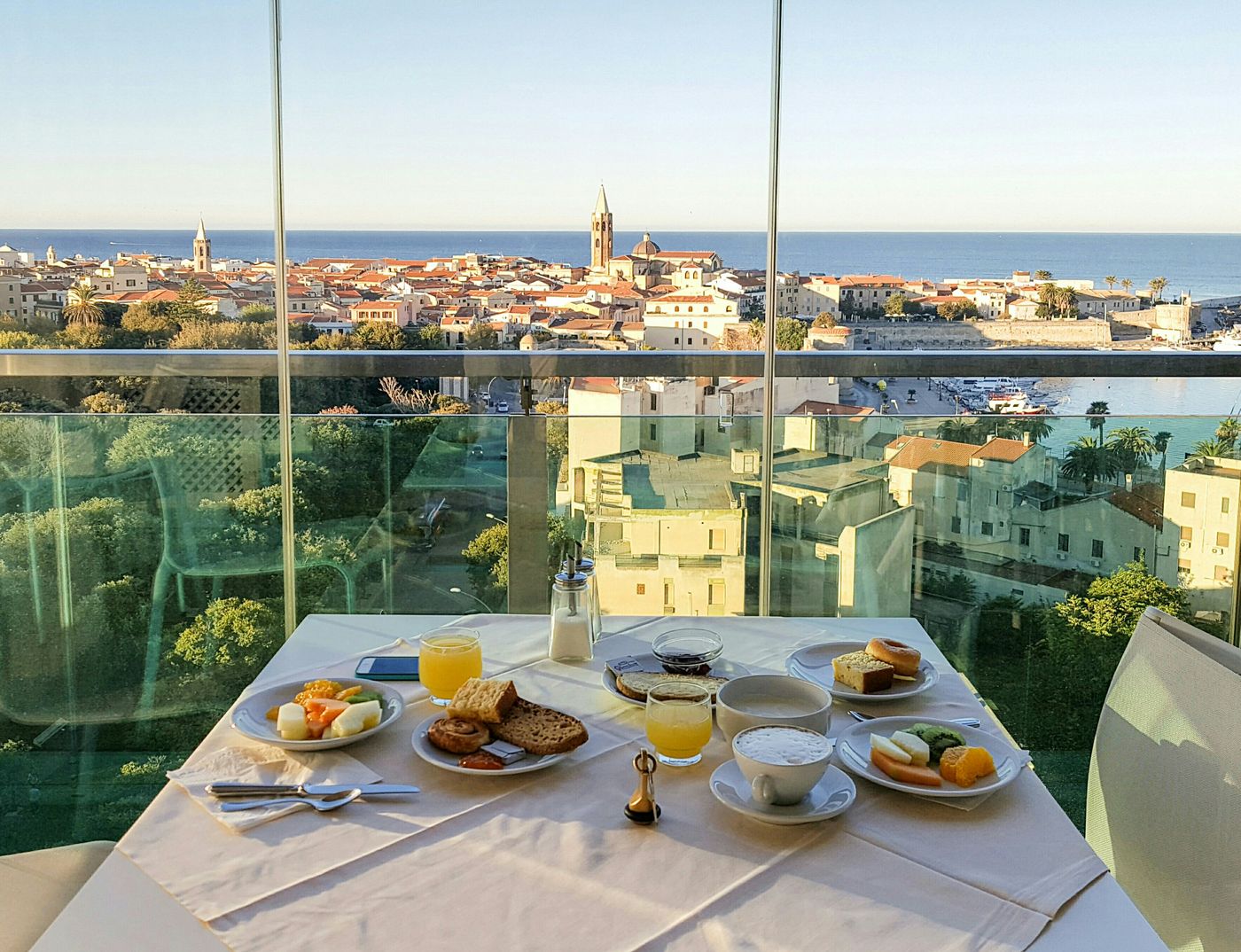 Hotel-Catalunya-Bar-84