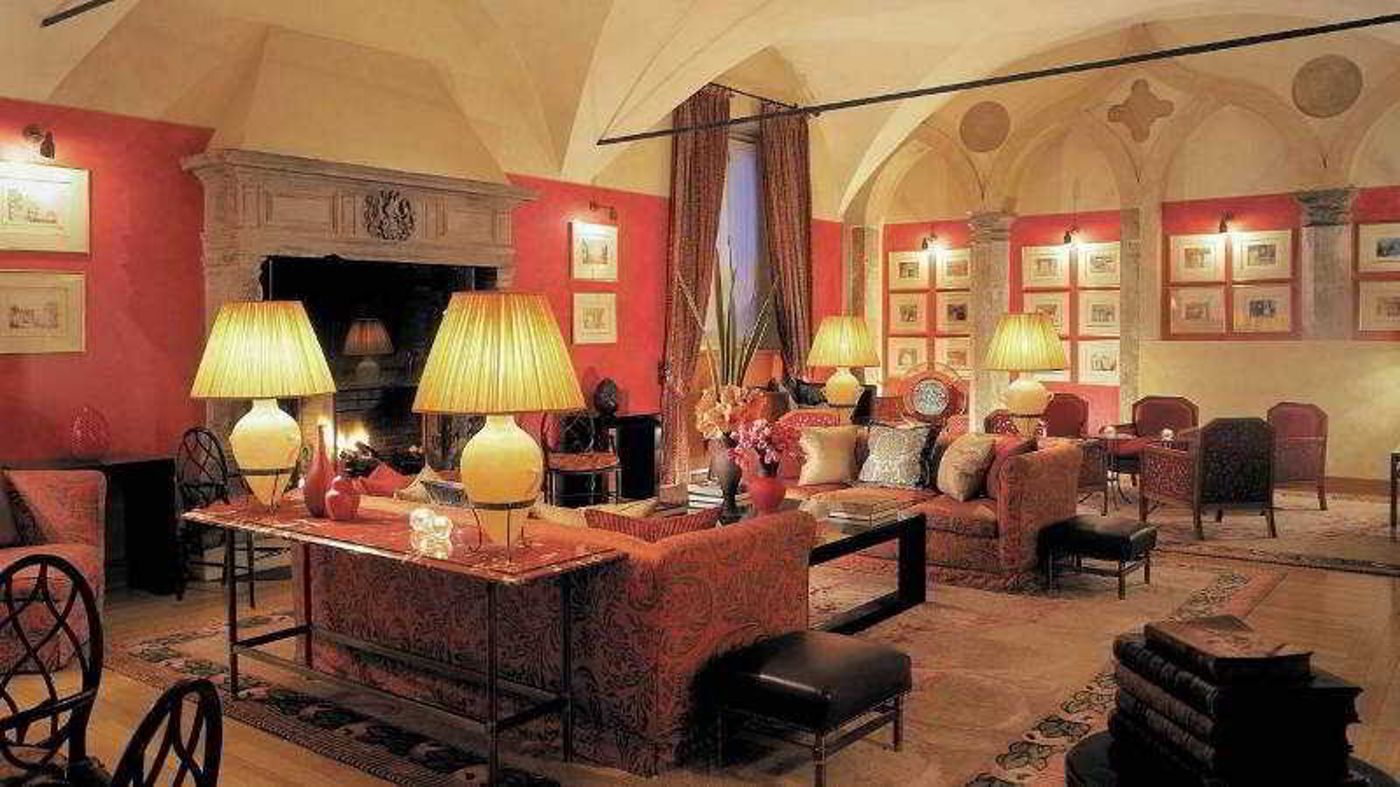 Four-Seasons-Hotel-Milano-Lobby-16