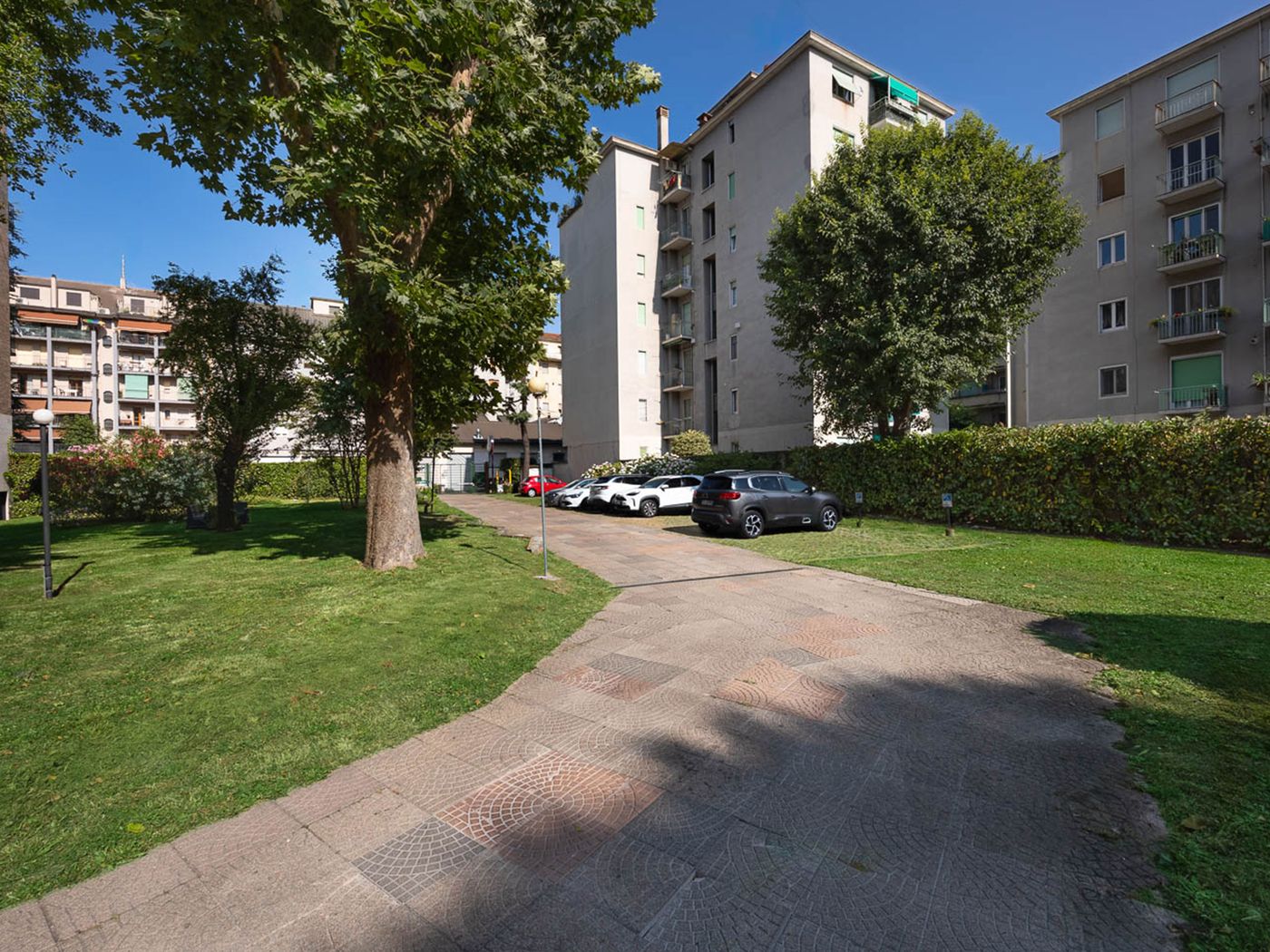 iH-ApartHotel-Milano-Argonne-Park-General-view-32