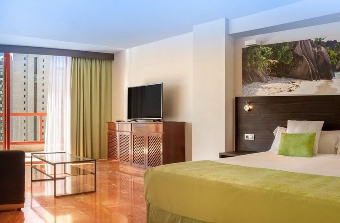 Magic Tropical Splash