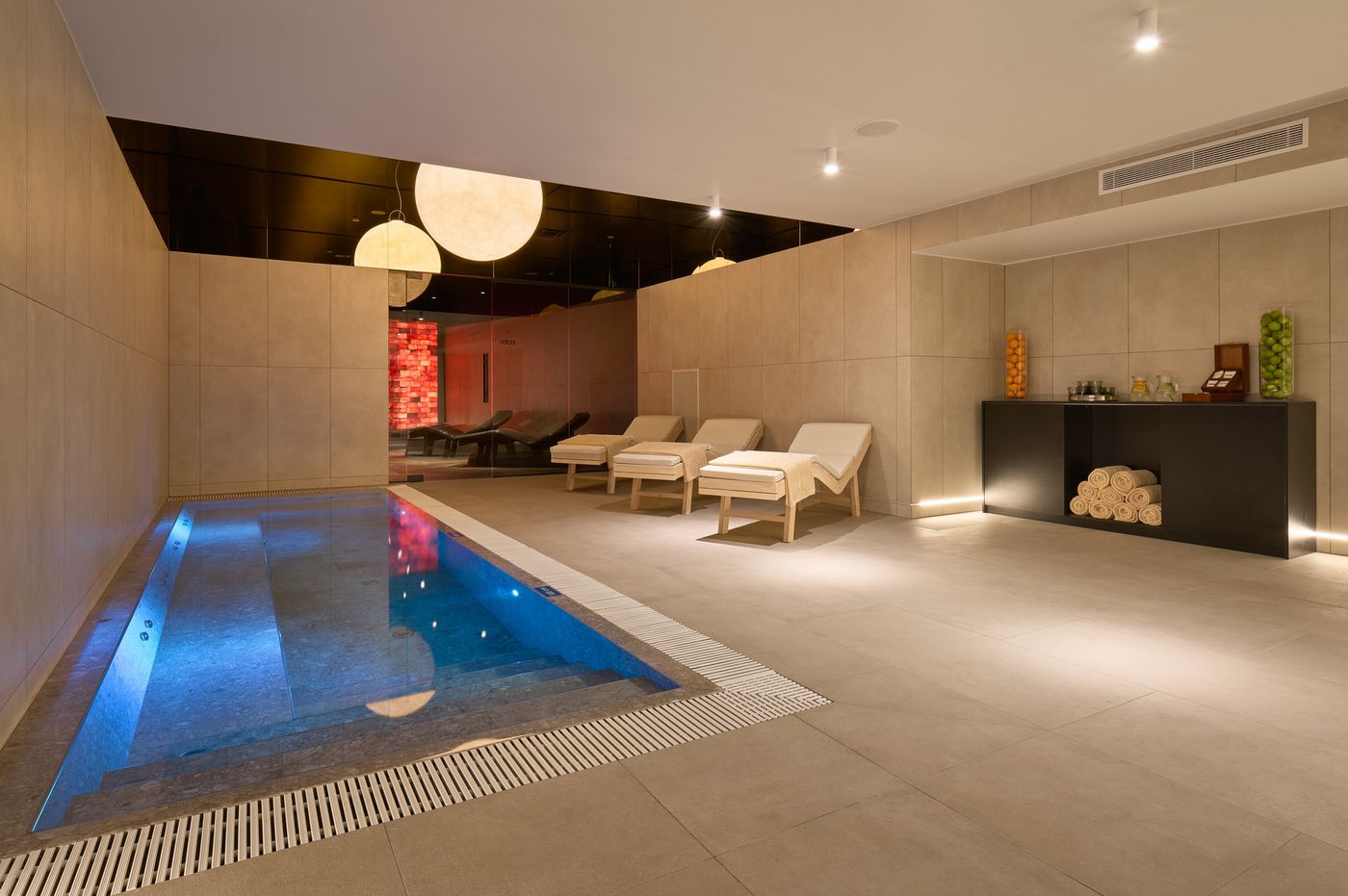 01.08.25 Grand Hotel View