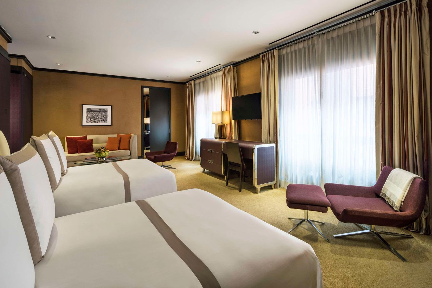 The-Chatwal-in-the-unbound-Collection-Room-43