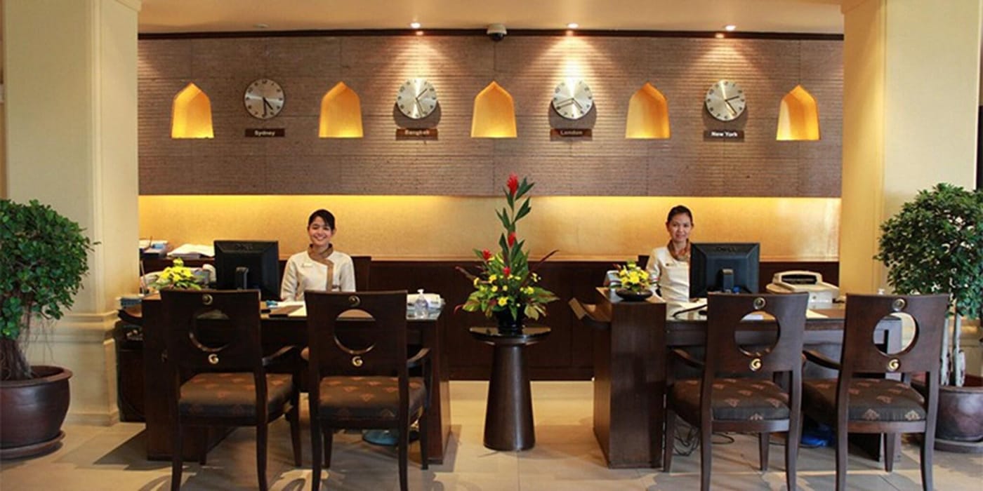 Patong-Paragon-Lobby-37