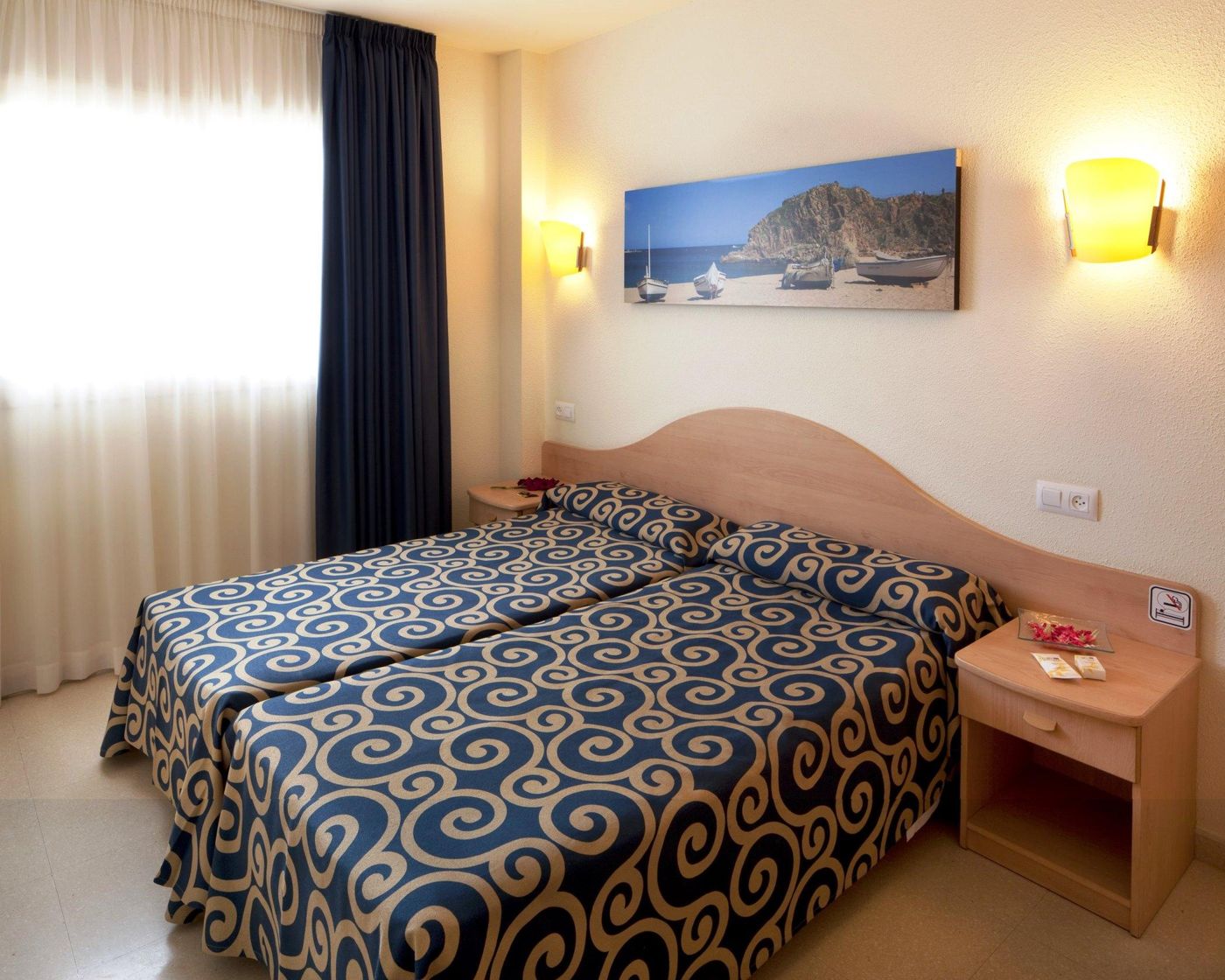 htop-Royal-Sun-Suites-Room-12